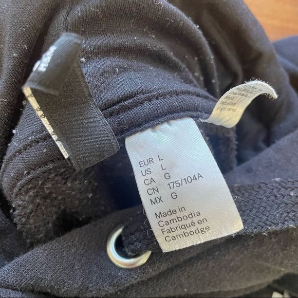 Justin Bieber Stadium Tour International Cropped Sweatshirt - Picture 6 of 6